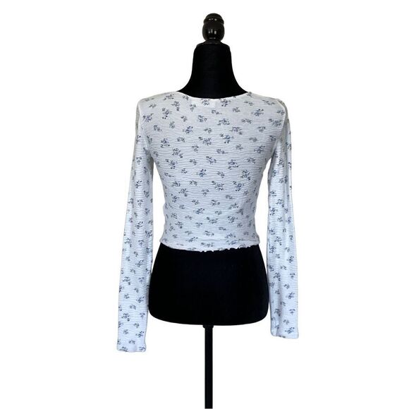 Hollister Cropped Blue Floral Top - XS - Picture 2 of 6